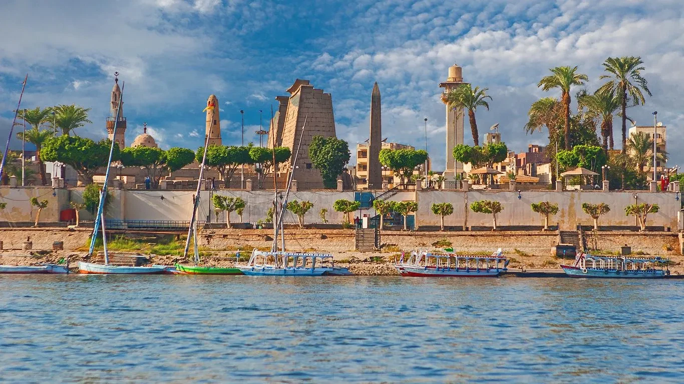 Experience a Peaceful Luxury Sailing trips on the Dahabiya Nile Cruise