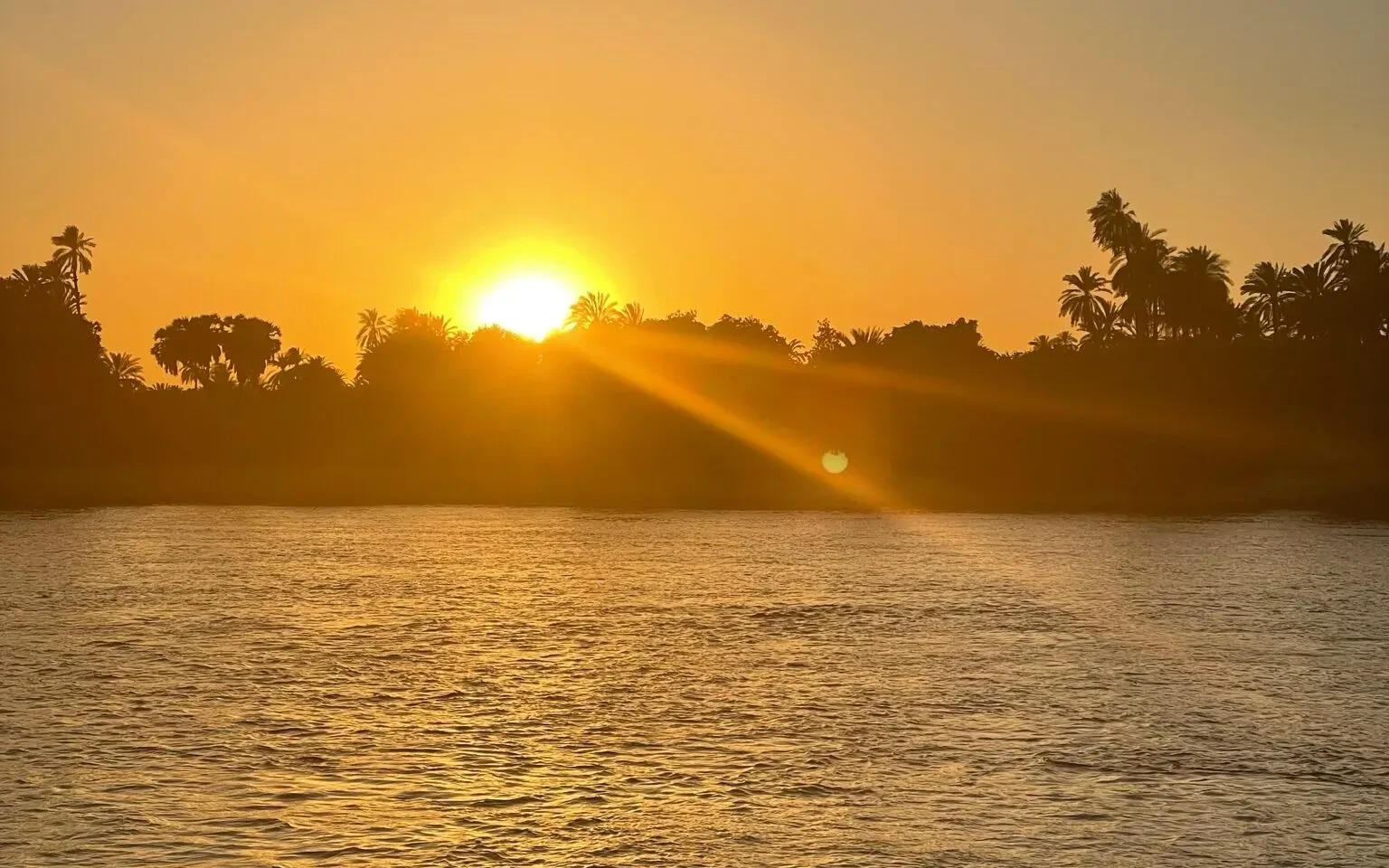 Discover the Most Beautiful Sunset Views on the Sola Dahabiya Nile Cruise