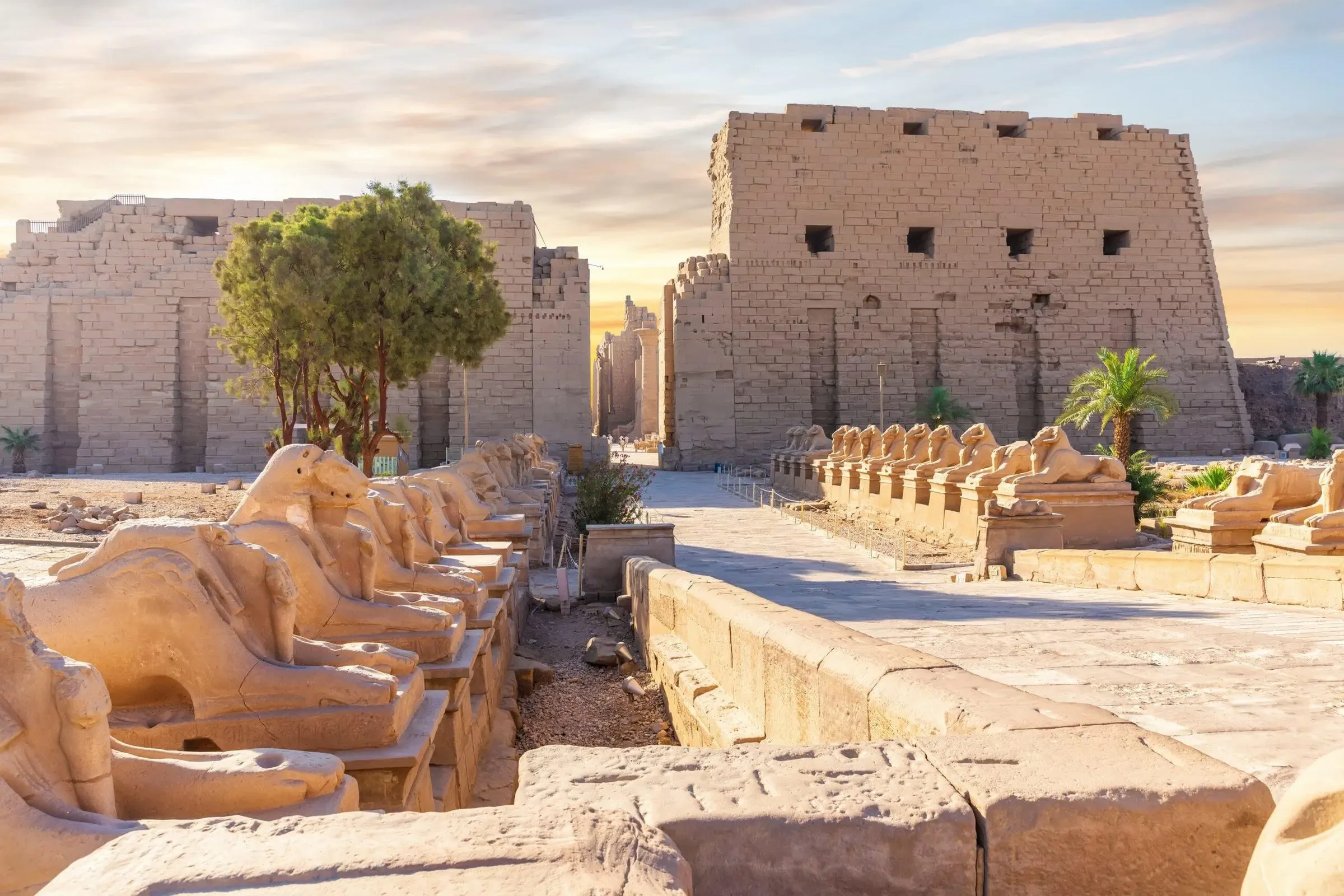 Secret Nile Moments That Between the Major Temples with Sola Dahabiya